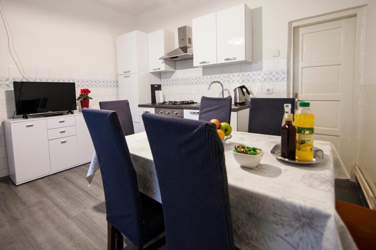Apartman Kuca 150 Mala Subotica Esterno foto