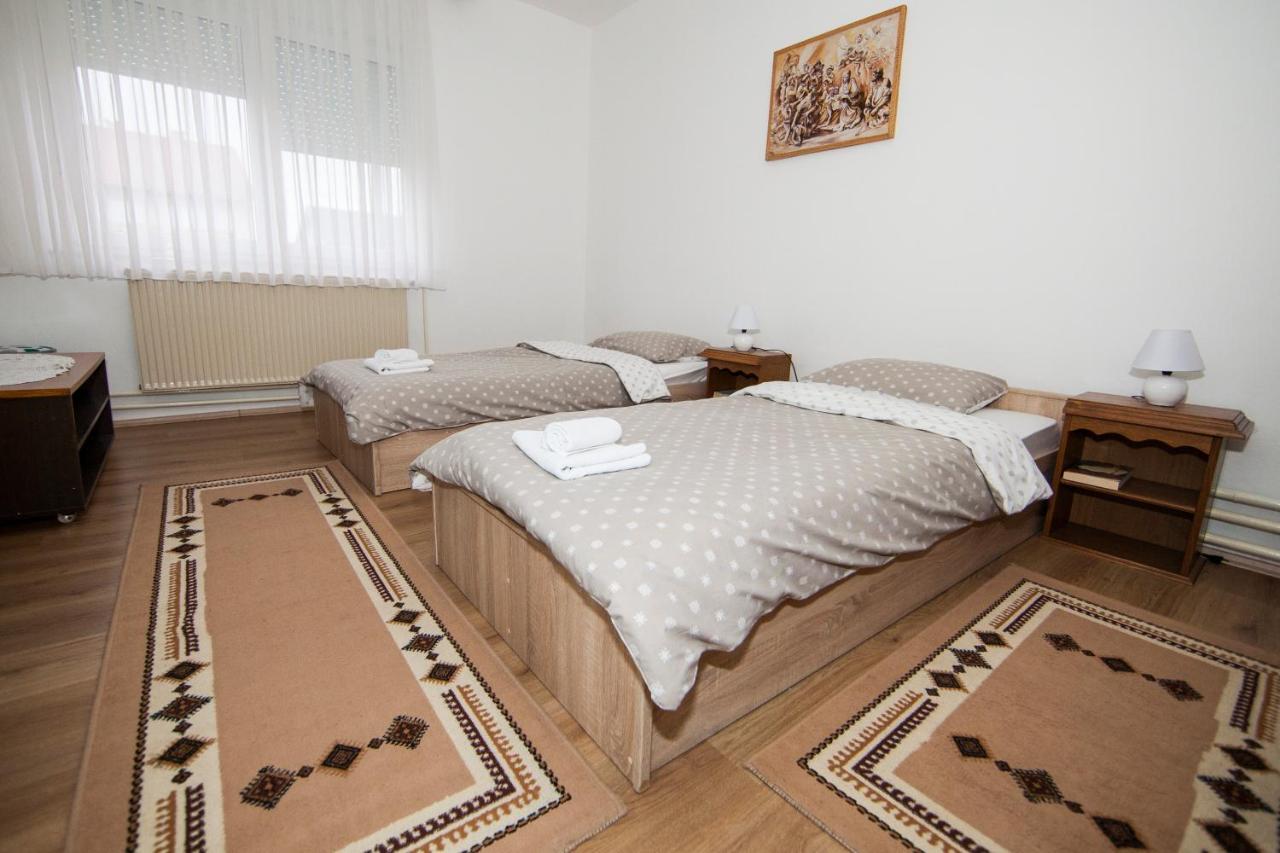 Apartman Kuca 150 Mala Subotica Esterno foto